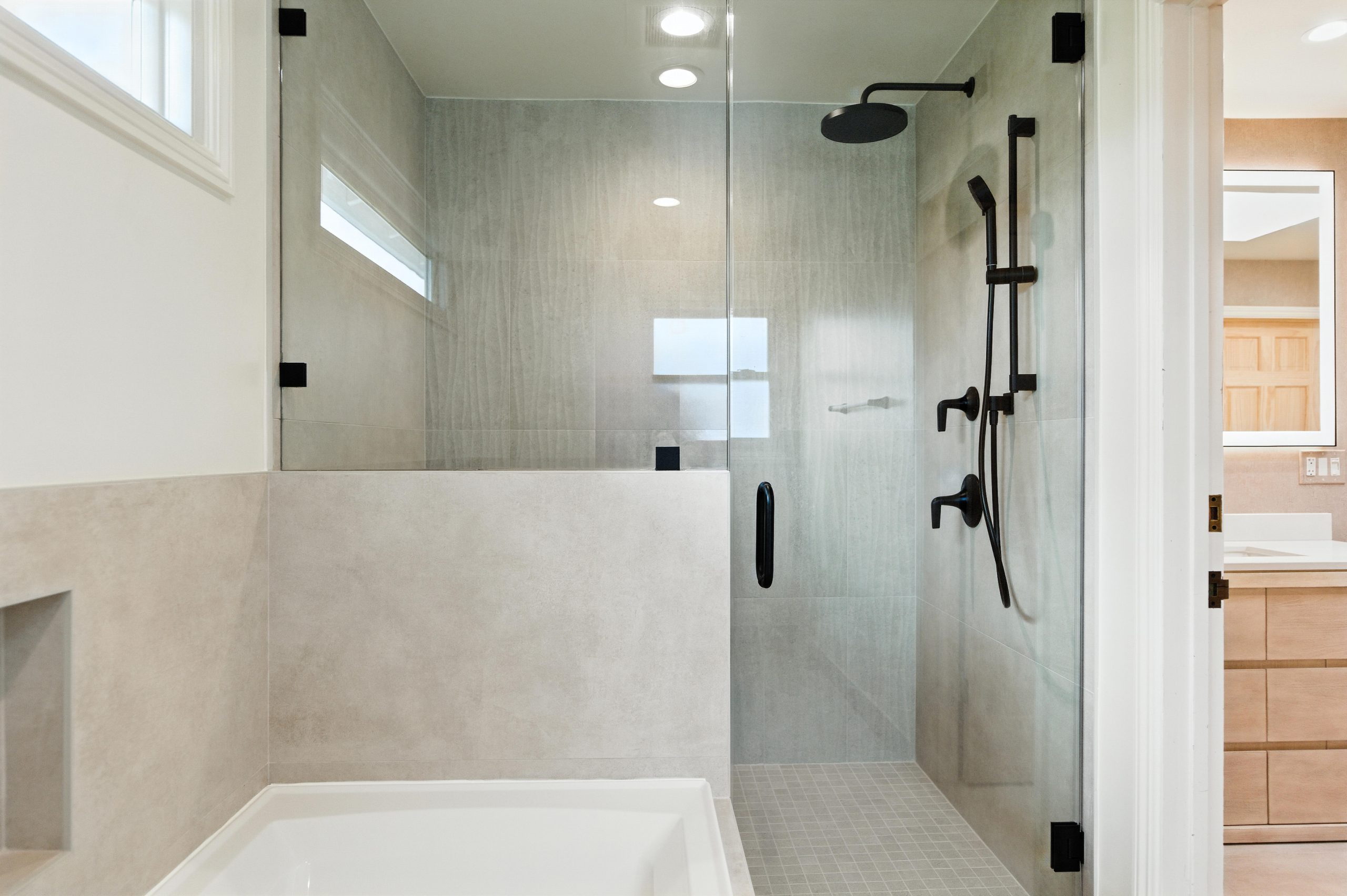 Bathroom Remodel Santa Monica After Pic2