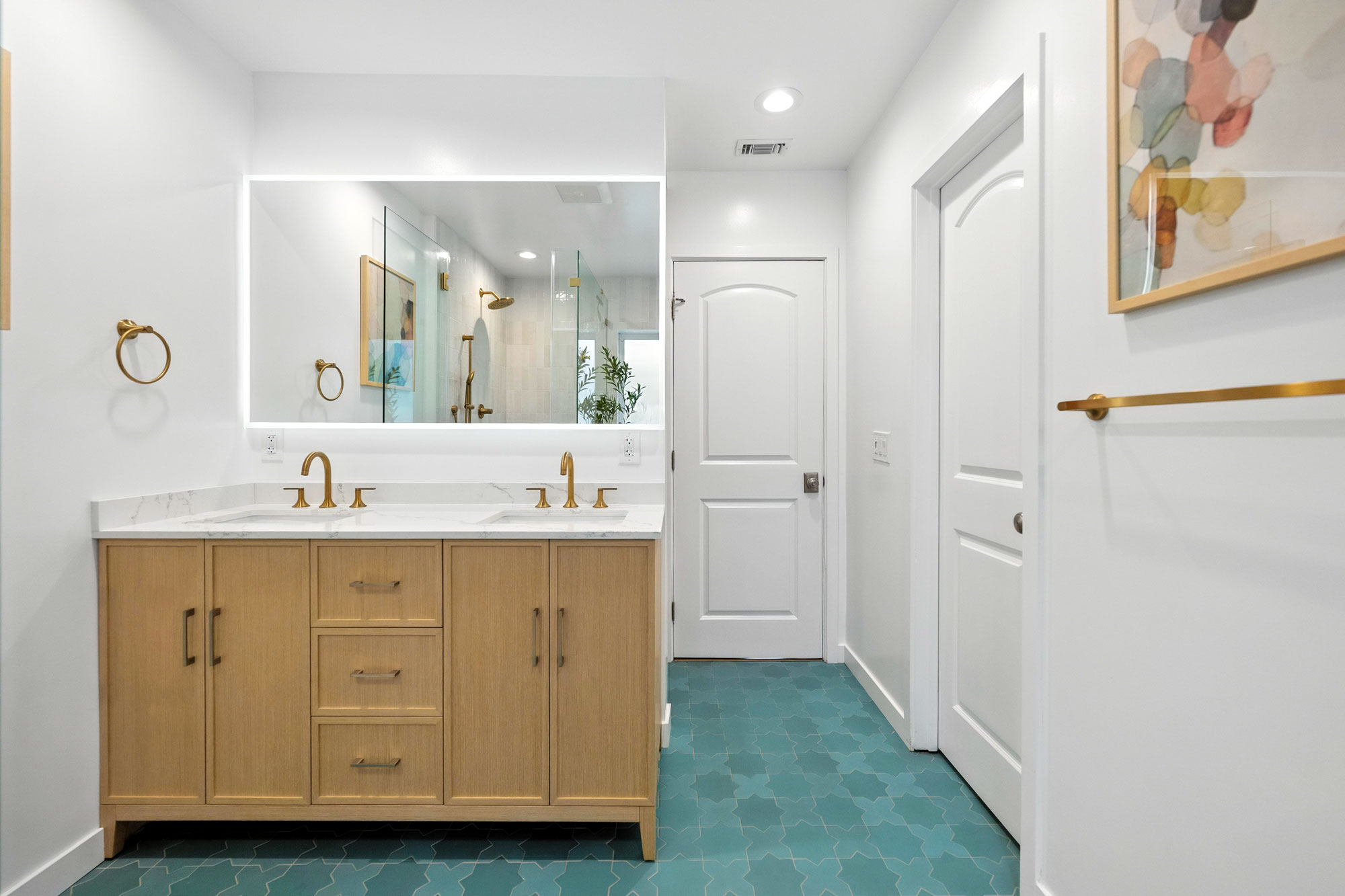 Crescent Heights Bathroom Remodel Pic 4