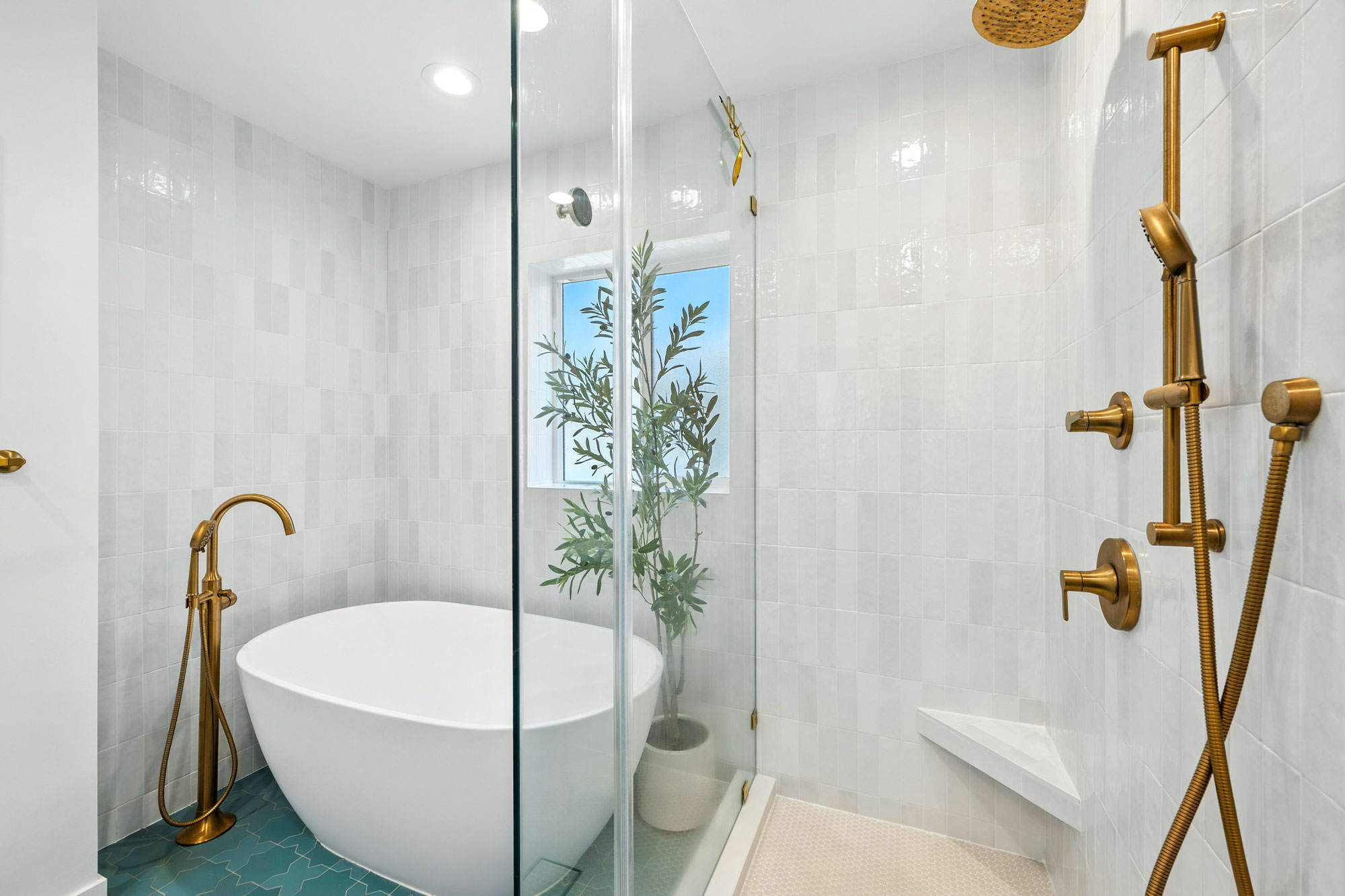 Crescent Heights Bathroom Remodel Pic 7