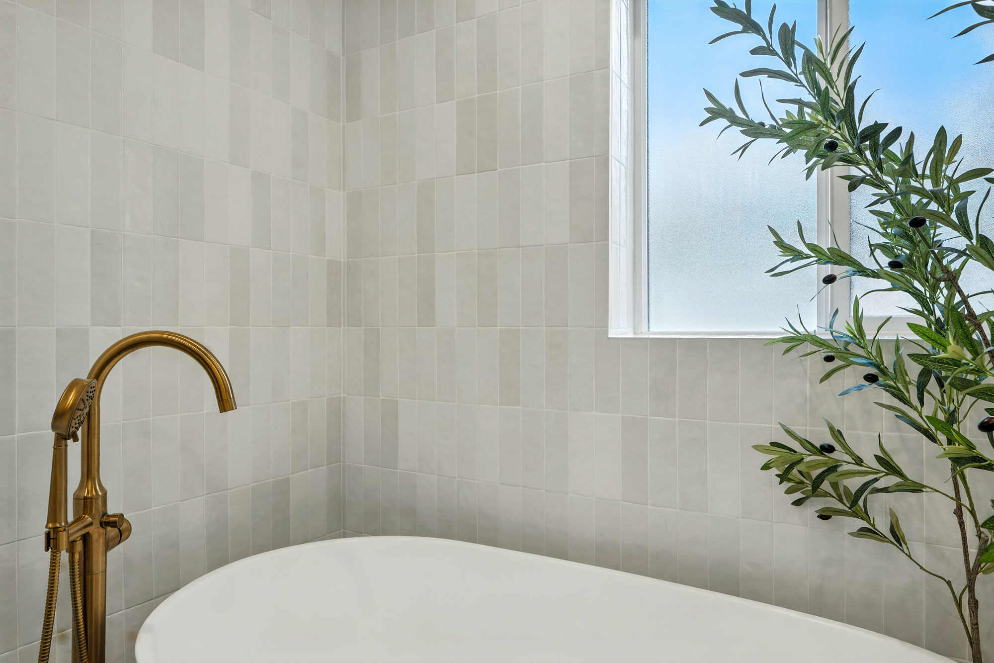 Crescent Heights Bathroom Remodel Pic 8