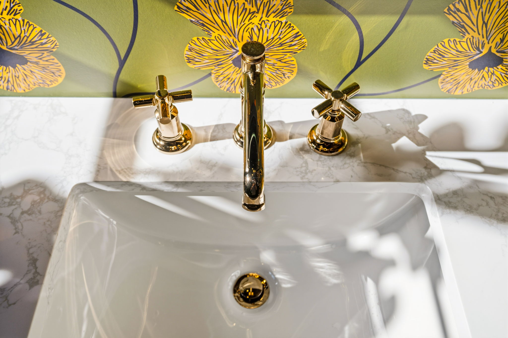 - Oasis Builders, Inc. Hi-End Bathroom Fixtures